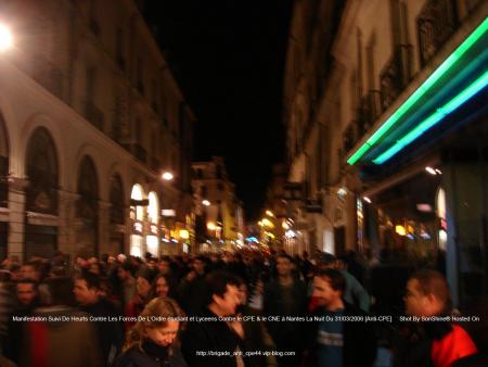Heurts !!!!! Mouvement étudiant et Lyceens Dans La Nuit Du 31 03 2006 6